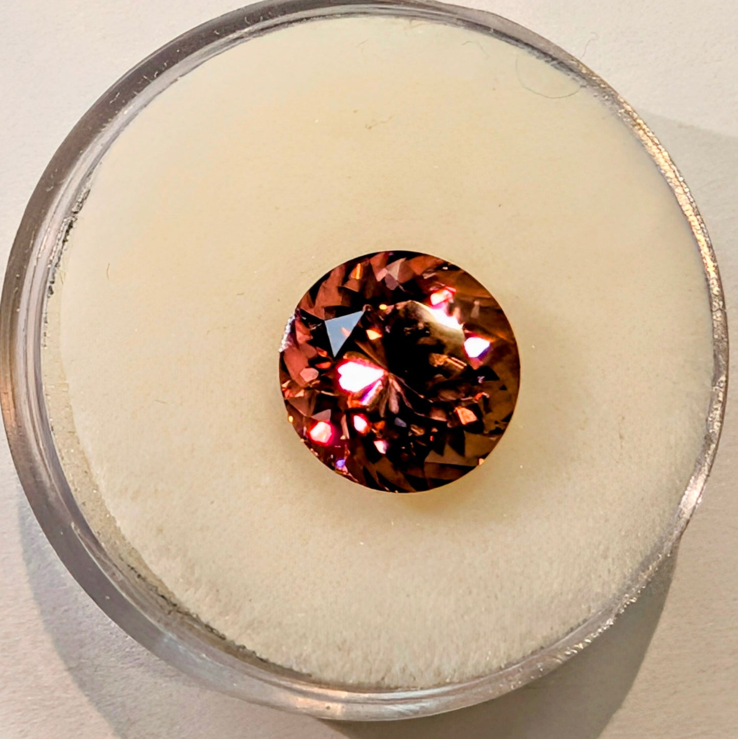 Round Rose Zircon, 4.81ct
