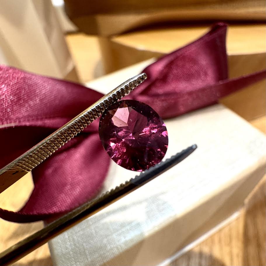 Rhodolite Garnet, 2.18CT