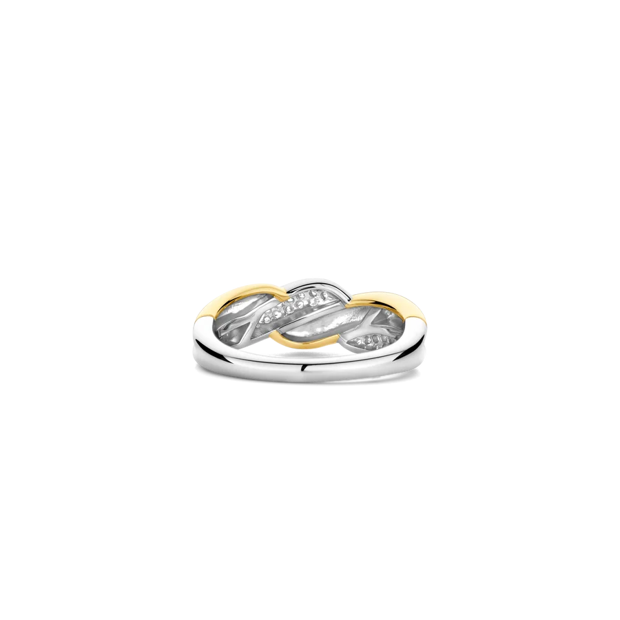 Twist Ring
