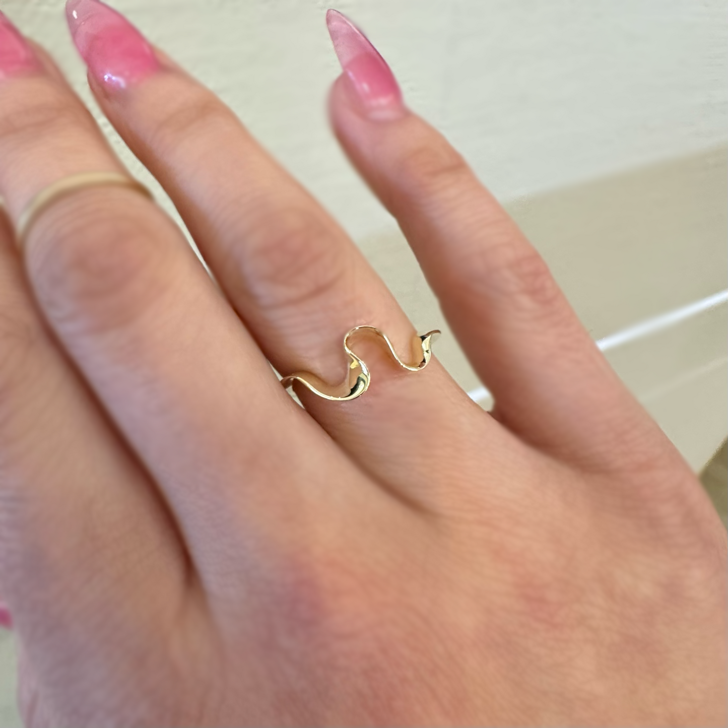Ribbon Contour Ring