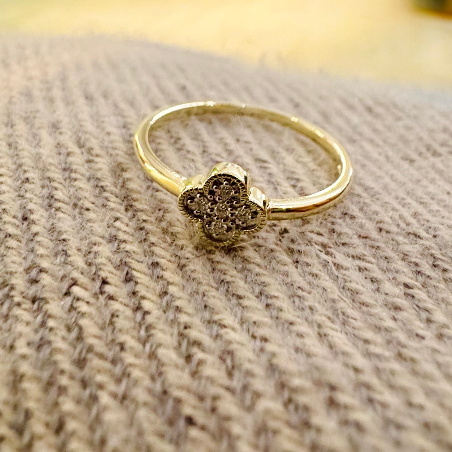 Quatrefoil Band