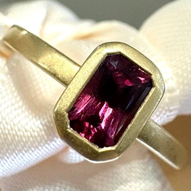 Rhodolite Garnet Yumdrop