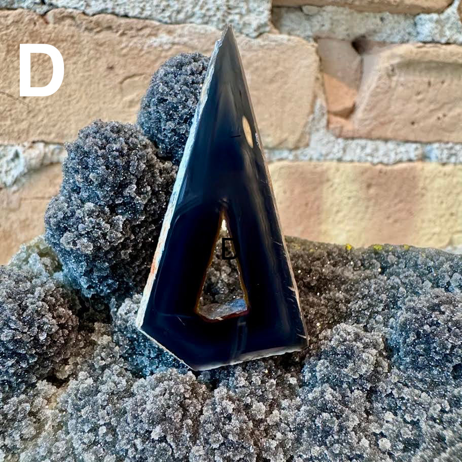 Polyhedral Agates