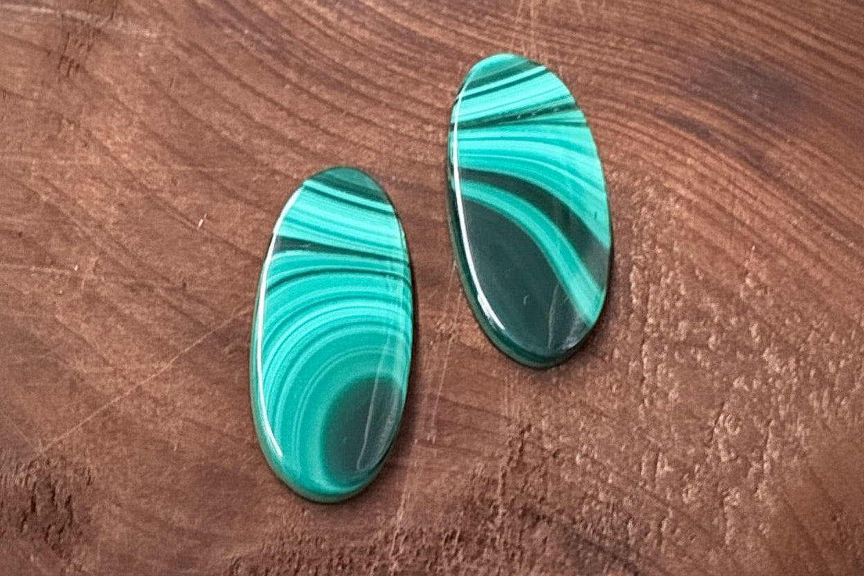 Malachite cabachons