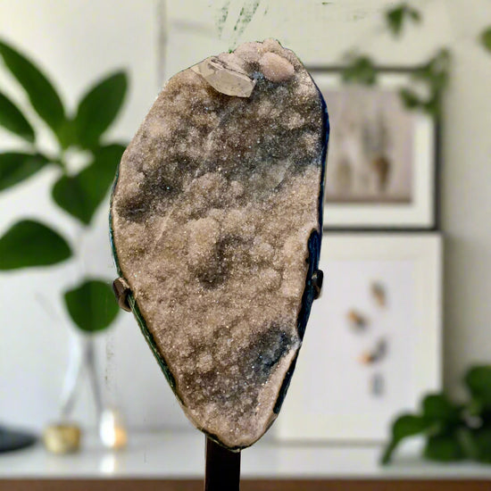 Druzy Greige Quartz Geode