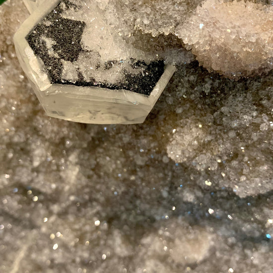 Druzy Greige Quartz Geode
