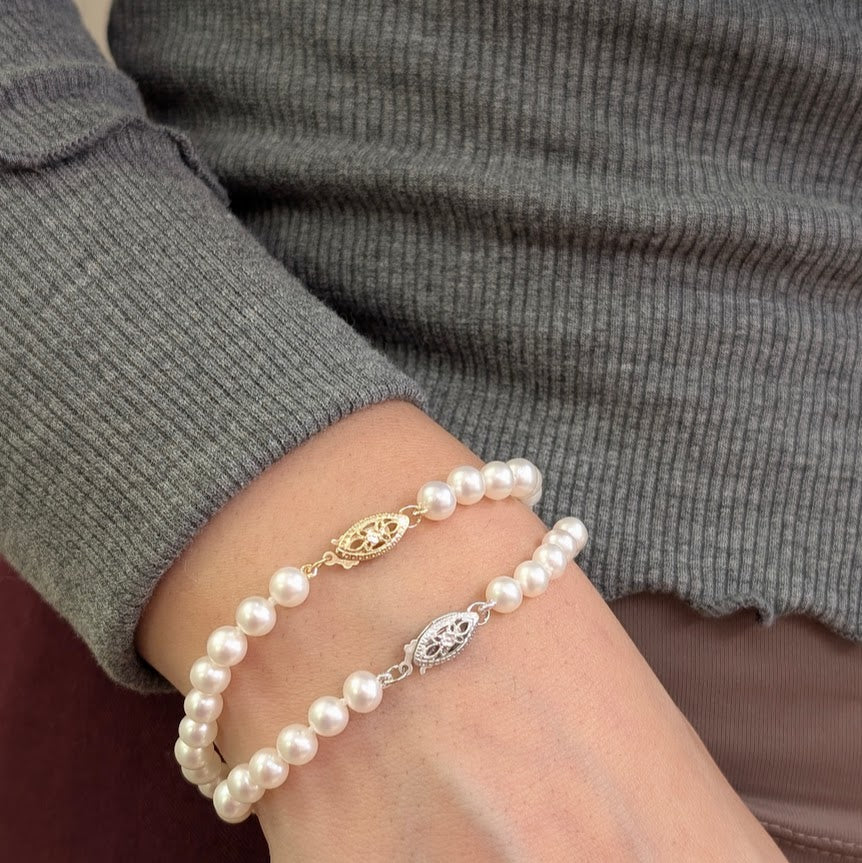 Classic Pearl Bracelet