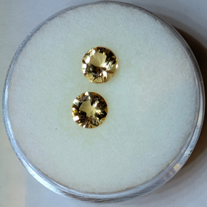 Imperial Topaz, 2=1.12cts