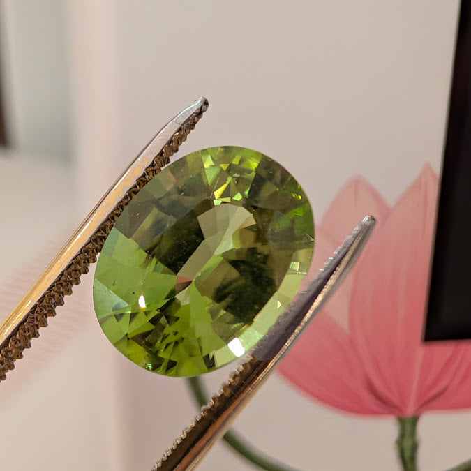 Oval Peridot, 2.29cts