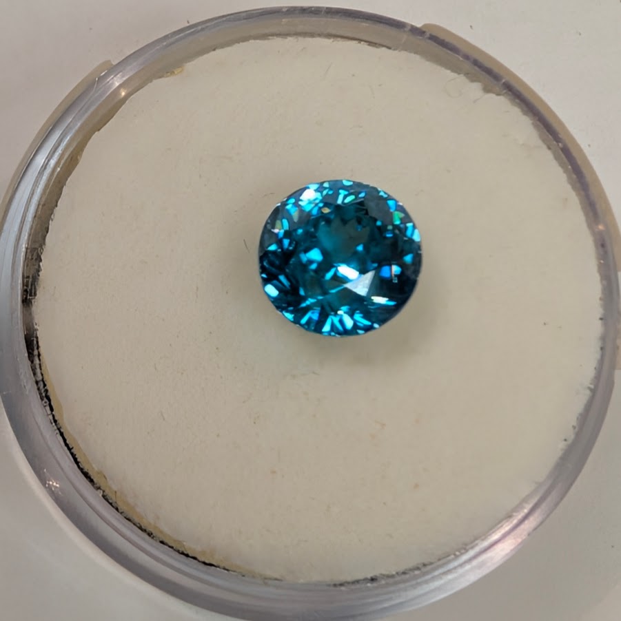 Round Blue Zircon, 2.90cts