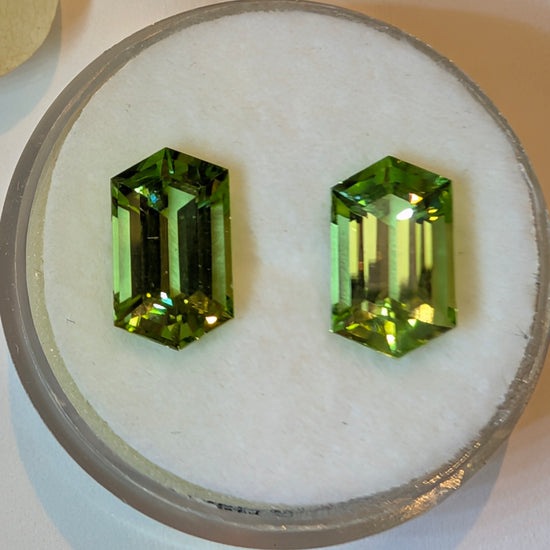 Hexagon Peridot Pair, 2=4.42ct