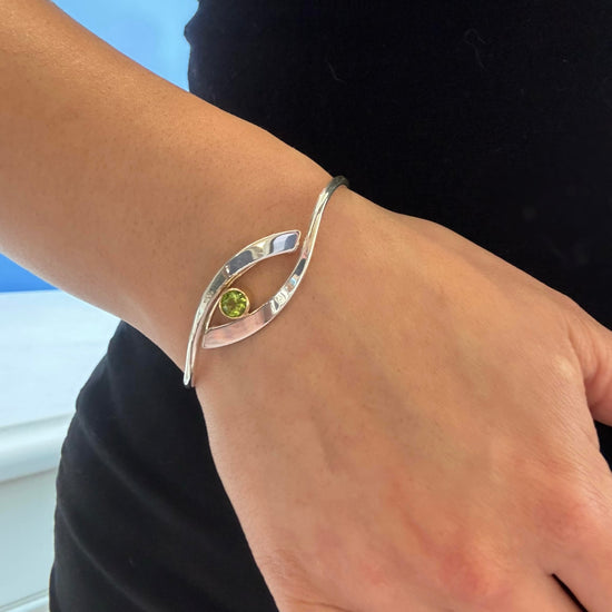 "Sensational Swing" Bracelet